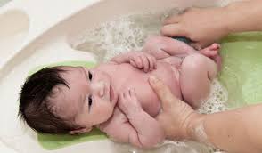 Cuál es la mejor bañera para recién nacidos